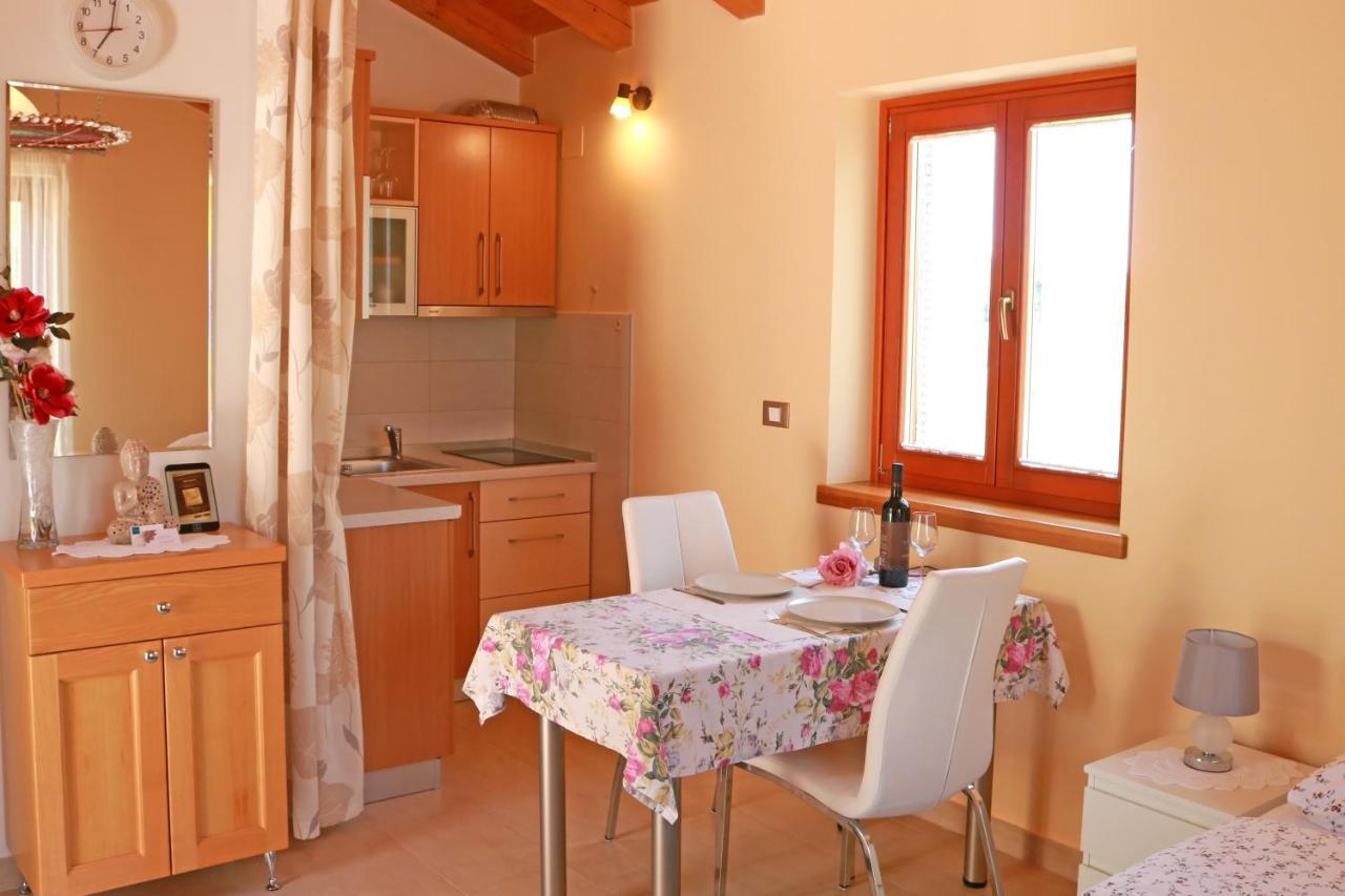 Studio Apartment Volta Crveni Vrh Exterior photo